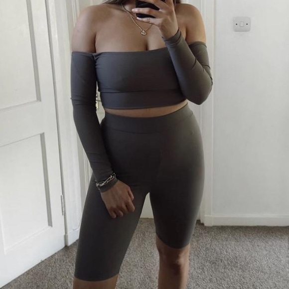 Luxurious premium Stretchy bike shorts - Picture 4 of 5